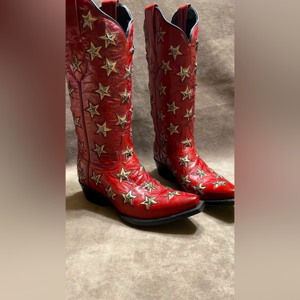 These showstopper boots will light up your world!